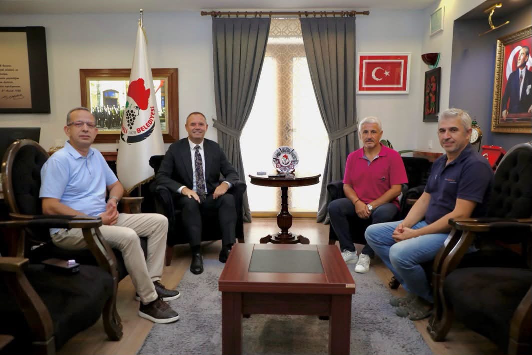 Kırklareli Anadolu Lisesi Okul Müdürü Önder Köse, Okul Aile Birliği Başkan Yardımcısı Nail Akıncı ve Muhasip Üye Serkan Özbay Ziyaretimize Geldiler