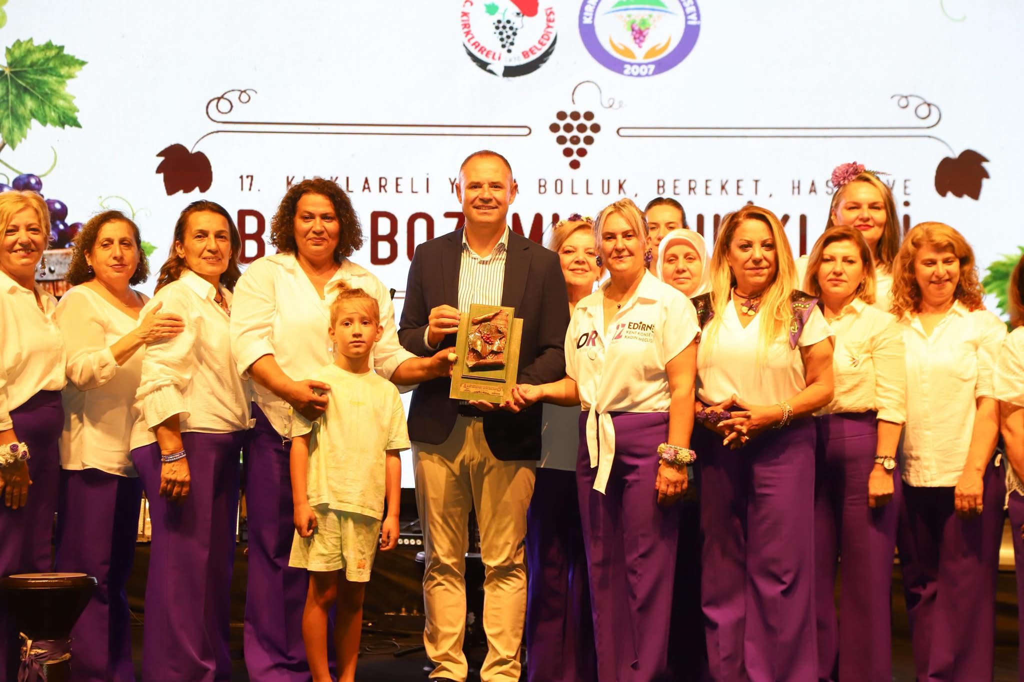 Şenliğimizde Edirne Kent Konseyi Kadın Meclisi Moriz Ritm Grubu’nu Kırklareli’mizde Ağırlamaktan Büyük Mutluluk Duyduk
