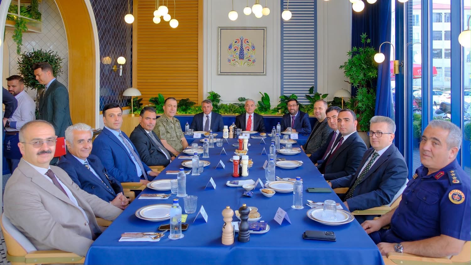 Genel duyuru İl Emniyet Müdürümüz Sayın Sinan Çamuroğlu ve İl Müftümüz Sayın Yusuf Eviş İçin Düzenlenen Veda Programına Katıldık 23.09.2026