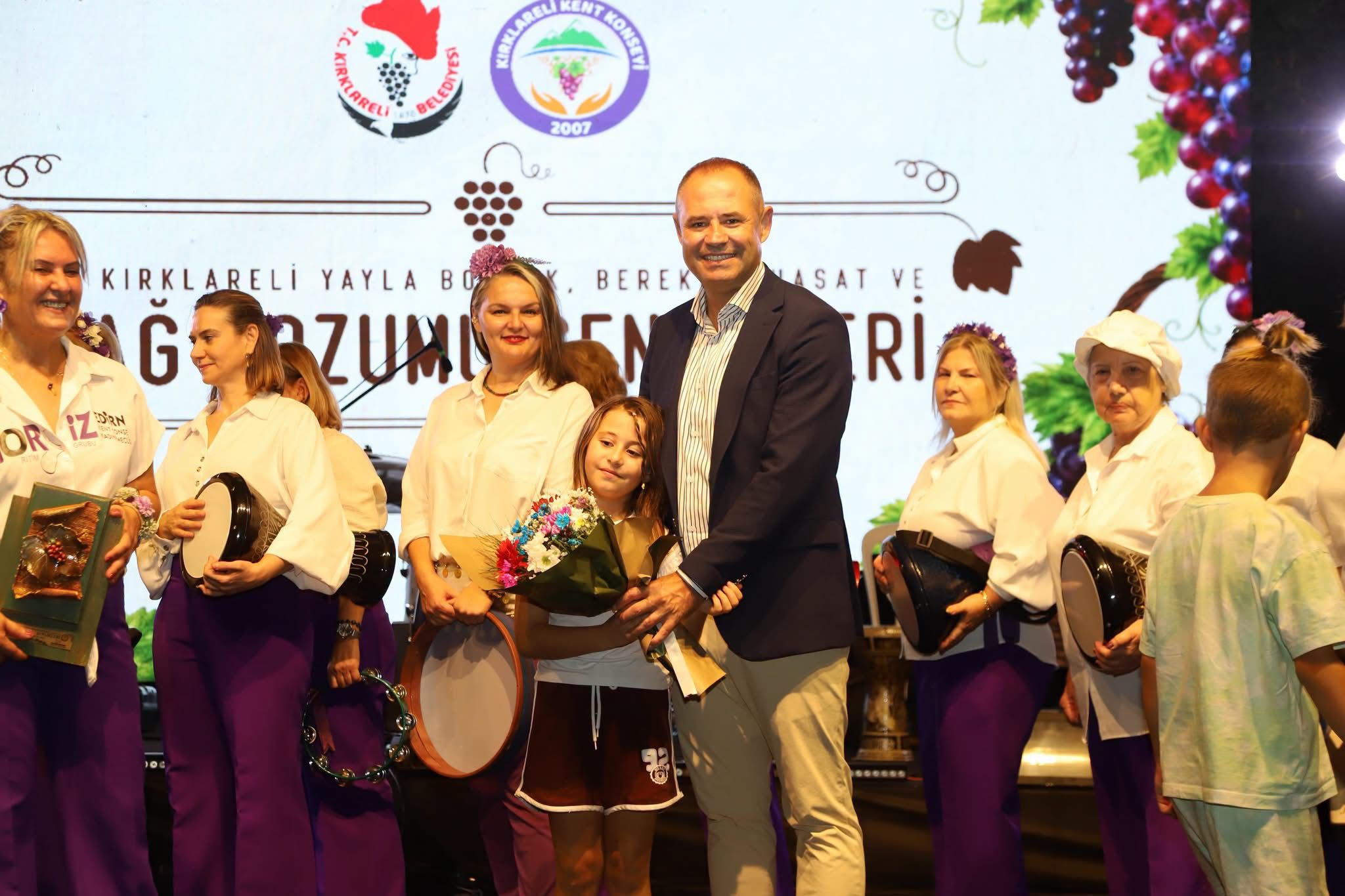 Şenliğimizde Edirne Kent Konseyi Kadın Meclisi Moriz Ritm Grubu’nu Kırklareli’mizde Ağırlamaktan Büyük Mutluluk Duyduk — fotoğraf 1