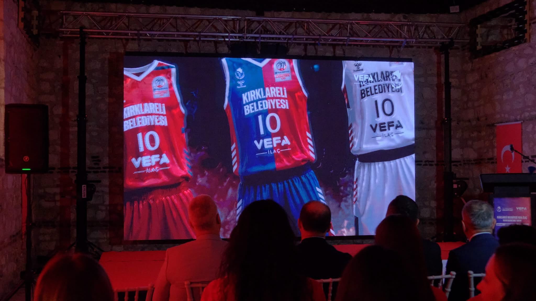 Kırklareli Belediyesi Vefa İlaç Kadın Basketbol Takımı'nın Yeni Sezon Lansmanı Yapıldı — fotoğraf 9