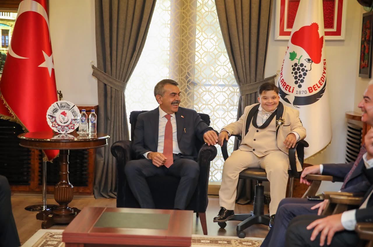 T.C. Milli Eğitim Bakanımız Sayın Yusuf Tekin’i Belediyemizde Ağırlamaktan Büyük Bir Onur ve Mutluluk Duyduk — fotoğraf 7
