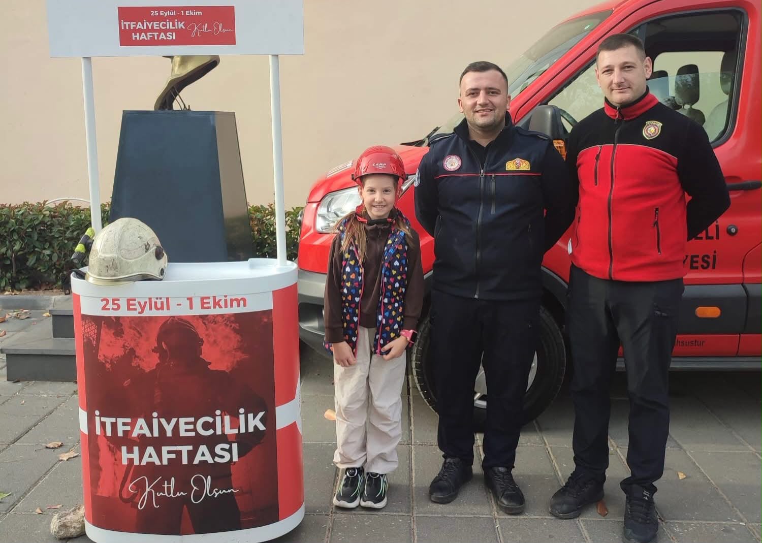 İtfaiye Haftası Kapsamında İstasyon Caddemizdeki Gar Binası Önünde Bilgilendirme Standı Açtık — fotoğraf 12