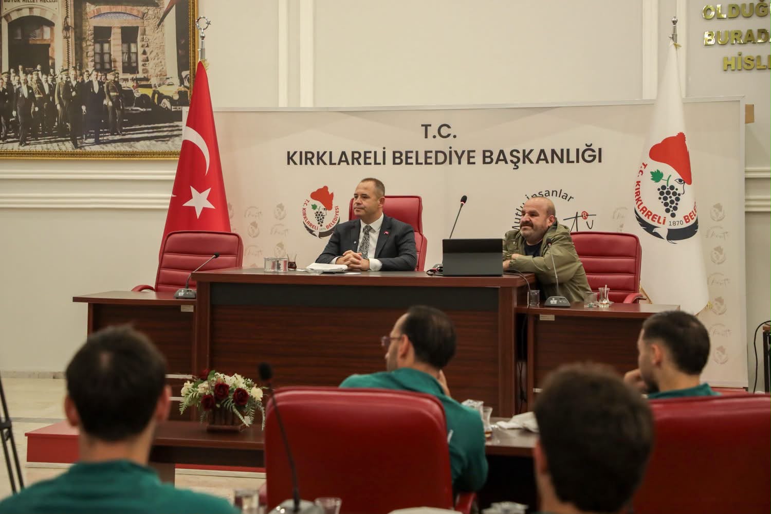 03 Ekim 2026 Tarihinde Saat 15.30’ da Edirne Tunca Stadyumu’nda Oynanacak Karşılaşmada Büyük Kırklarelispor Taraftarımızı Takımımızın Yanında Olmaya Davet Ediyorum — fotoğraf 6