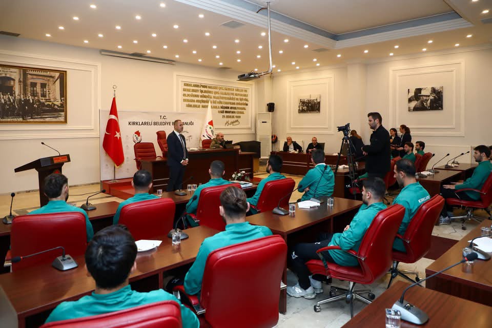 03 Ekim 2026 Tarihinde Saat 15.30’ da Edirne Tunca Stadyumu’nda Oynanacak Karşılaşmada Büyük Kırklarelispor Taraftarımızı Takımımızın Yanında Olmaya Davet Ediyorum — fotoğraf 10