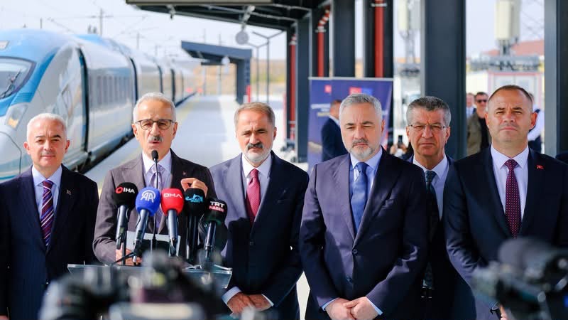 Çerkezköy–Kapıkule Hızlı Tren Hattı’nın Açılışı Öncesinde Ulaştırma ve Altyapı Bakanımız Sayın Abdulkadir Uraloğlu’nu Babaeski’mizde Karşıladık — fotoğraf 3