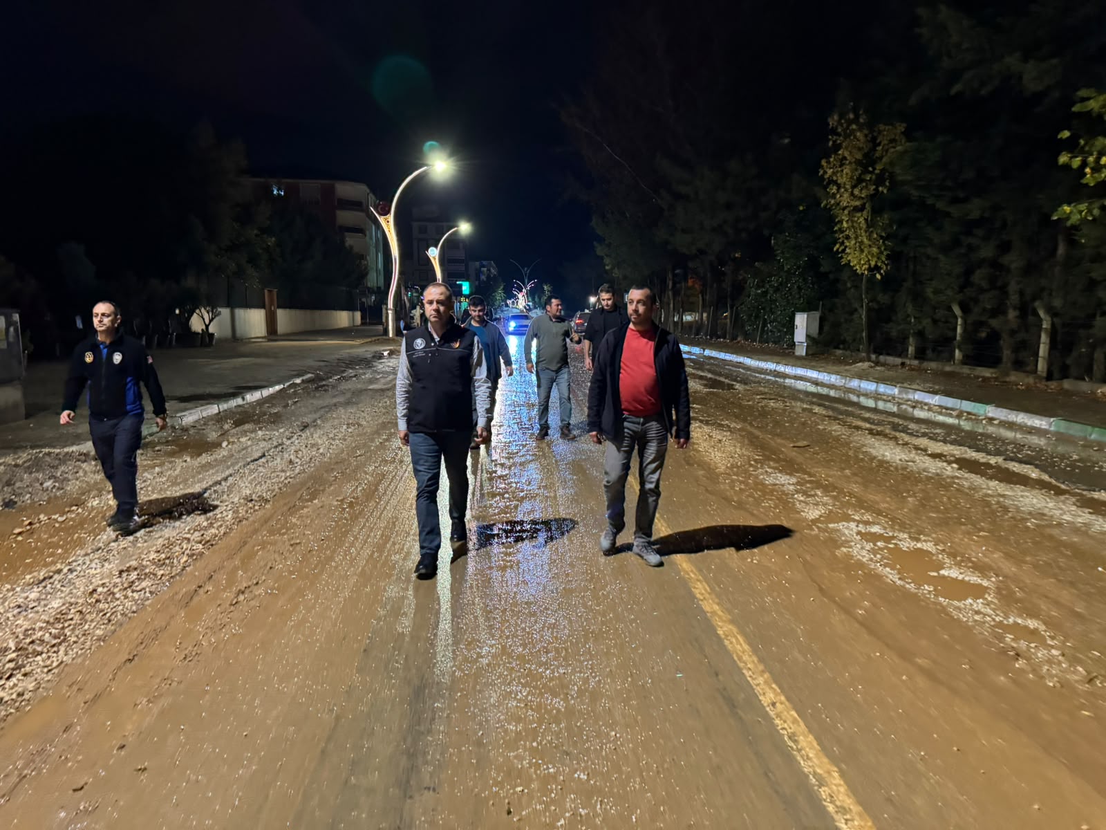 Kırklareli Belediye Başkanı Derya Bulut Gece Saatlerinde Altyapı Çalışmalarını İnceledi — fotoğraf 8