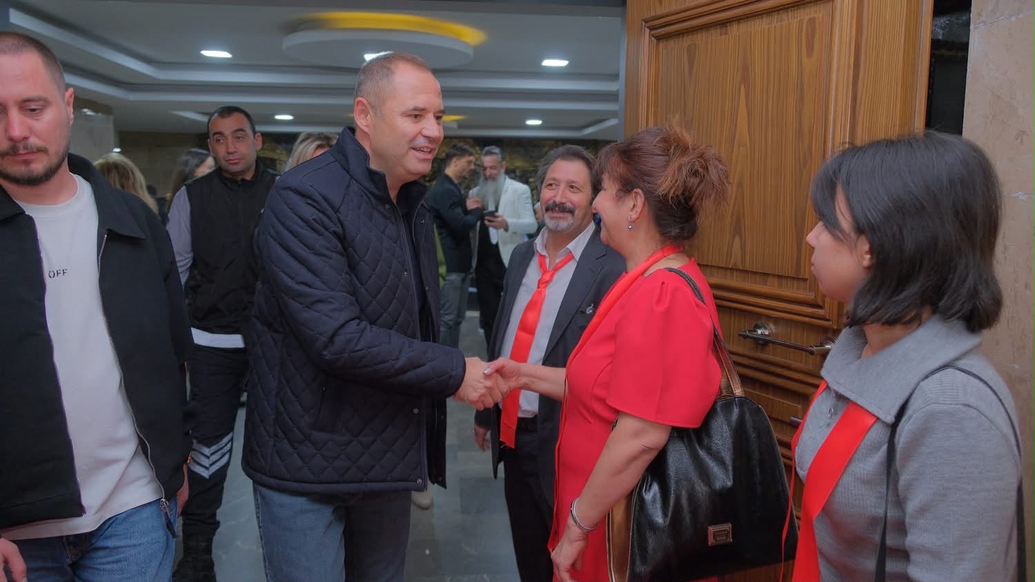 Kırklareli Berberler Kuaförler ve Güzellik Salonu İşletmecileri Esnaf ve Sanatkârlar Odamızın Olağanüstü Seçiminde Bir Araya Geldik — fotoğraf 2