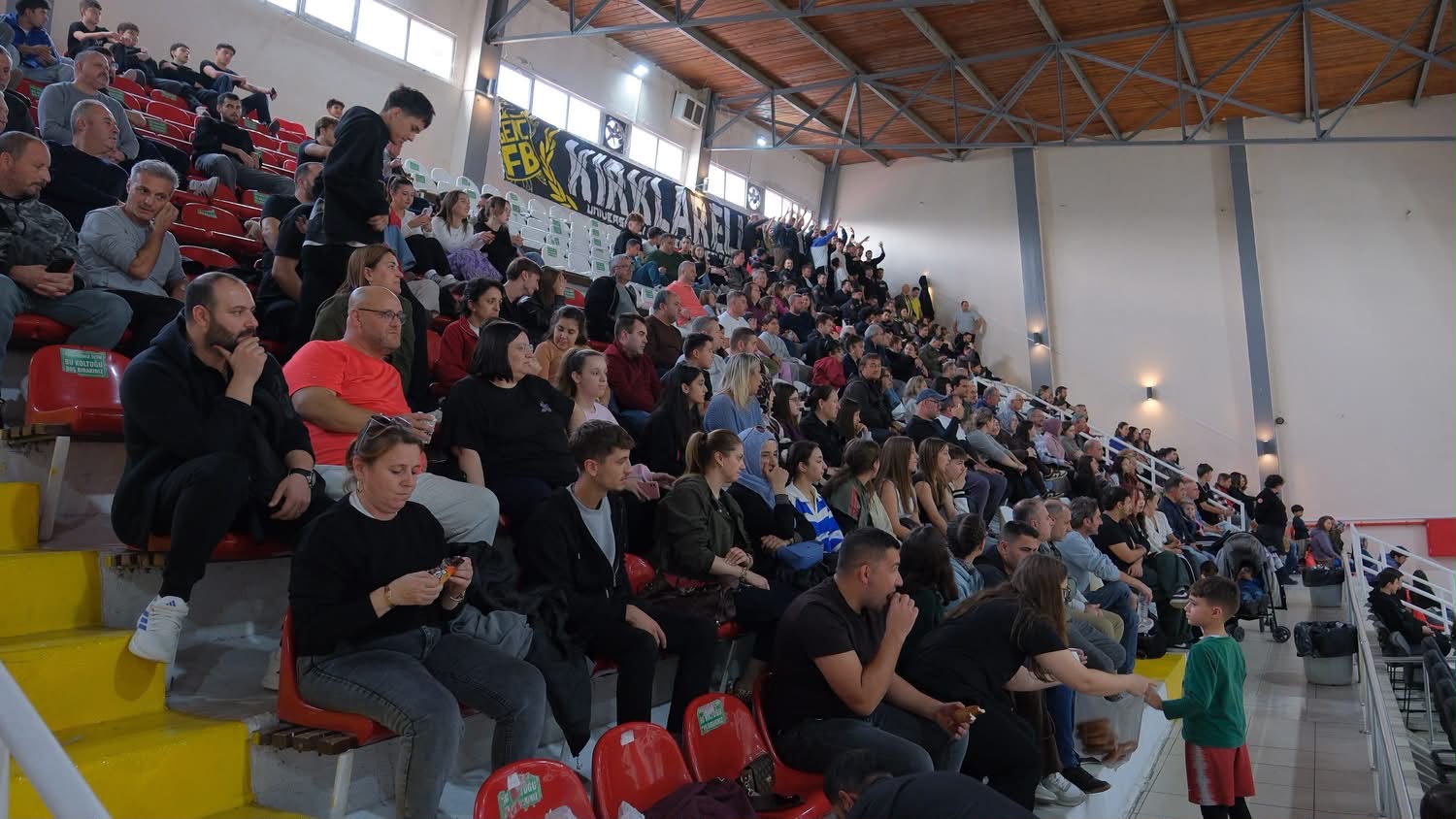 Pehlivanköy Akademi Voleybol Takımımıza Yürekten Başarılar Diliyorum — fotoğraf 1